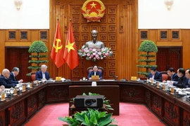 Премьер-министр Фам Минь Тьинь провел заседание с Руководящим комитетом по рассмотрению и устранению трудностей и препятствий, связанных с проектами утром 30 марта 2025 года (Фото: ВИА)