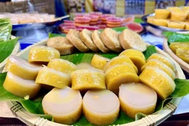 Праздник народных пирожных Южного Вьетнама «Ароматы и краски Анзянга»
