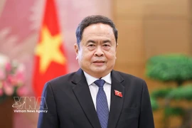 Председатель НС Чан Тхань Ман отвечает на вопросы СМИ (Фото: ВИА)