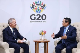 Премьер-министр Фам Минь Тьинь встретился с Премьер-министром Канады Марком Карни (Фото: ВИА)