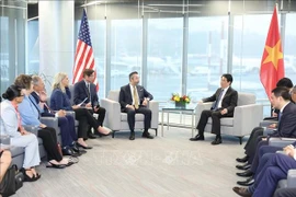 Президент Лыонг Кыонг принял делегацию Законодательного собрания штата Орегон (США) во главе с членом Палаты представителей Даниэлем Локом Нгуеном (Фото: ВИА)