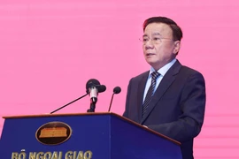 Член Политбюро, Постоянный член Секретариата ЦК КПВ Чан Кам Ту выступает с руководящими указаниями на конференции (Фото: ВИА)