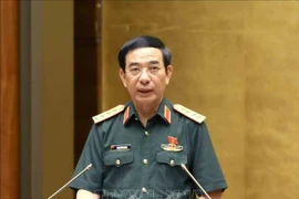 Министр обороны генерал армий Фан Ван Жанг представил проект закона об участии в миротворческих силах ООН (Фото: ВИА)