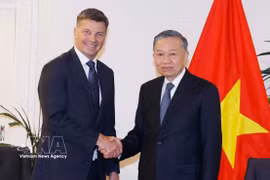 Генсек, Президент То Лам принял Ангуса Тейлора, лидера оппозиционной коалиции, председателя Либеральной партии Австралии (Фото: ВИА)