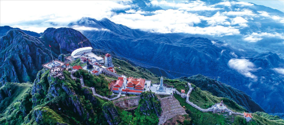 Зона культурного и духовного туризма на вершине горы Фансипан. (Фото: World Fansipan Legend)