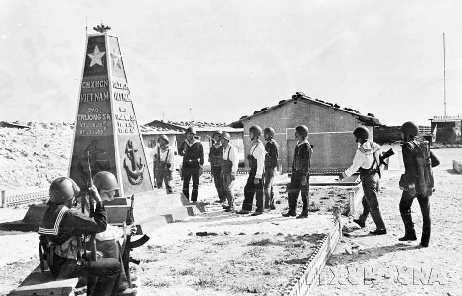 Во время Весеннего общего наступления и восстания 1975 года бригада 125 сформировала флот из трех кораблей для перевозки морских коммандос для освобождения большинства островов архипелага Чыонгша (Спратли). (Фото из файла - ВИА)