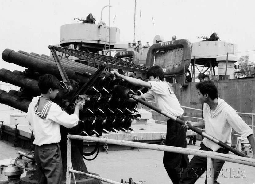 Бригада 125 ВМС всегда выполняла свою миссию по защите национального суверенитета в Чыонгша и платформ экономического, научного и технологического обслуживания на юге архипелага. (Фото:- ВИА)