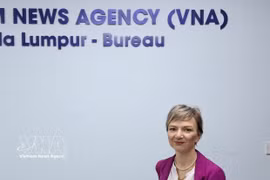 Доктор Джулия Рокнифард, старший преподаватель международных отношений Университета Тейлора (Малайзия), даёт интервью корреспонденту ВИА в Куала-Лумпуре. Архивное фото: ВИА