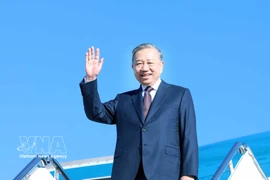 Церемония проводов Генерального секретаря То Лама в военной авиабазе Эндрюс. (Фото: ВИА)