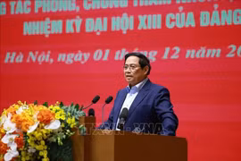 Премьер-министр Фам Минь Тьинь выступает с указаниями на конференции партийного комитета Правительства, посвящённой подведению итогов работы по борьбе с коррупцией, расточительством и негативными проявлениями. (Фото: ВИА)