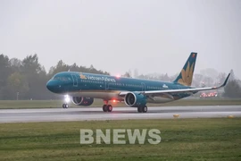 В пяти аэропортах Центрального Вьетнама со второй половины дня 6 ноября временно приостанавливается прием воздушных судов. (Фото: ВИА)