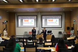 Семинар по искусственному интеллекту (ИИ), организованный Союзом вьетнамских интеллектуалов в Великобритании и Ирландии (VIS), проходит в феврале 2026 года в Кембридже, Великобритания. (Фото: ВИА)