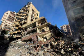 Разрушения после израильских авиаударов по району Айша Баккар в центре Бейрута, Ливан. Фото: Синьхуа / ВИА