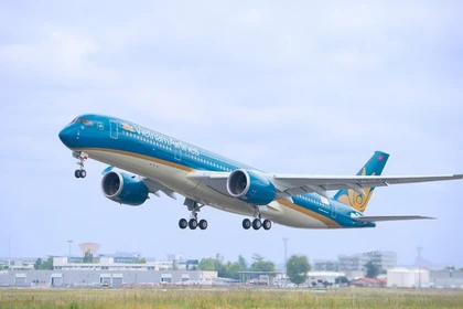 Широкофюзеляжный самолёт Airbus A350 авиакомпании Vietnam Airlines. Фото: Vietnam+.