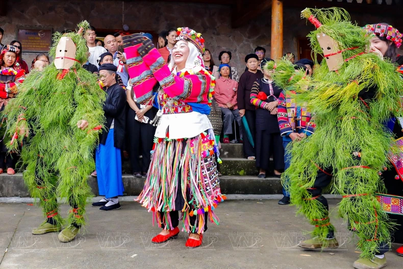 Ло-ло-чай — сказочный край на каменном плато