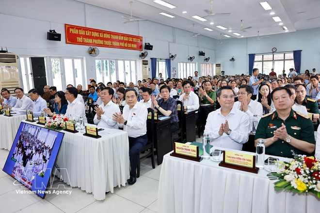 vnanet-chu-tich-quoc-hoi-tran-thanh-man-tiep-xuc-cu-tri-xa-dong-thanh-ho-chi-minh-8620659.jpg