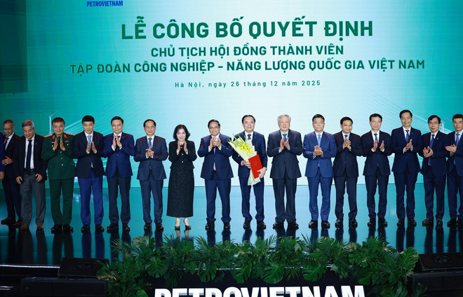 vna-potal-thu-tuong-du-hoi-nghi-trien-khai-nhiem-vu-nam-2026-cua-tap-doan-cong-nghiep-nang-luong-quoc-gia-viet-nam-8496522.jpg