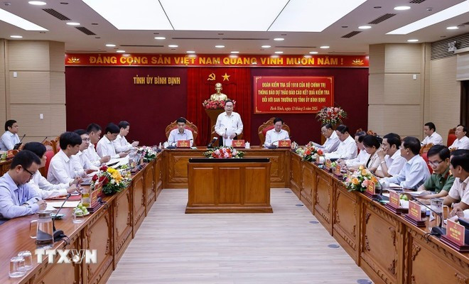 Обзор заседания (Фото: ВИА) chu-tich-quoc-hoi-2.jpg