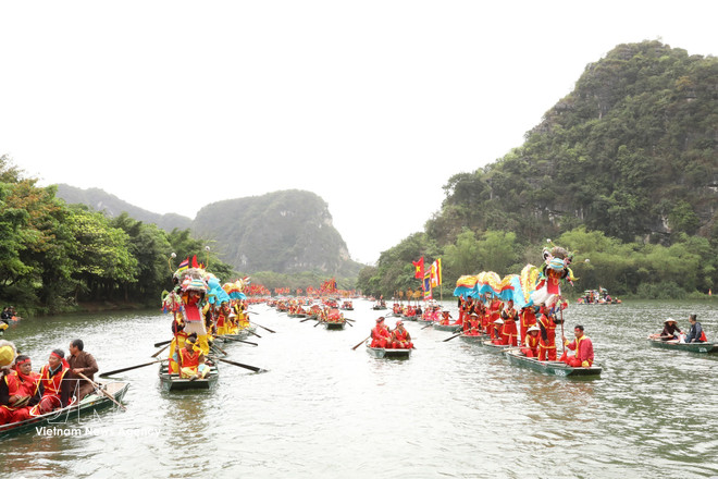 vnanet-vna-potal-khai-mac-le-hoi-trang-an-nam-2025-7969366.jpg