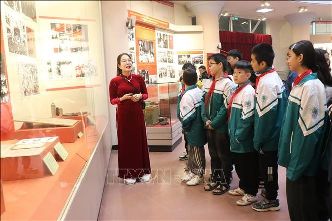 Туризм Бакниня пробуждает «край наследия» ảnh 1 vna-potal-du-lich-bac-ninh-danh-thuc-mien-di-san-stand-1.jpg