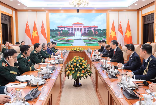 vna-potal-bo-truong-quoc-phong-singapore-tham-chinh-thuc-viet-nam-816332222-10-20-45.jpg