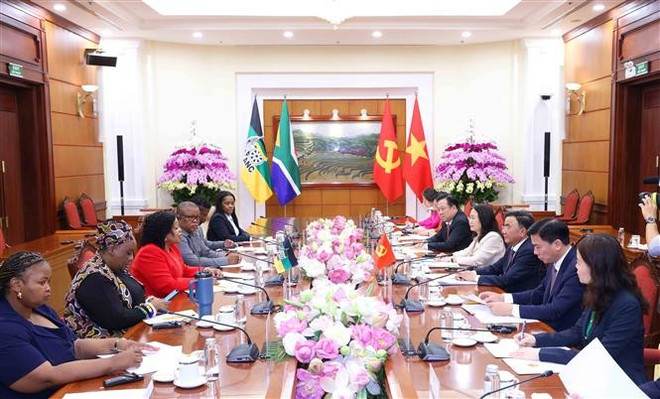 Вид на встречу (Фото: ВИА) vna-potal-doan-dang-cong-san-viet-nam-hoi-dam-ky-ket-hop-tac-voi-doan-dang-dai-hoi-dan-toc-phi-8040758.jpg