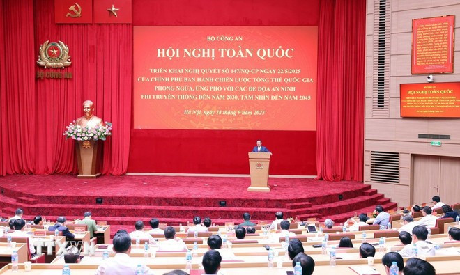 Общий вид конференции (Фото: ВИА) 1809-thu-tuong-nghi-quyet-147-an-ninh-phi-truyen-thong-7.jpg