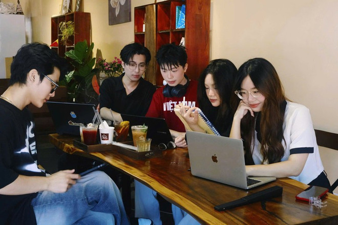 Организаторы проекта «Neo Чео» — молодые представители поколения Z (Фото: nhandan.vn.) image-1.jpg