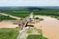 Озеро Фыокхоа обладает потенциалом для создания прибрежных экологических городских зон, гольф-клубов в сочетании с городской застройкой, а также туристических и рекреационных комплексов. (Фото: ВИА)