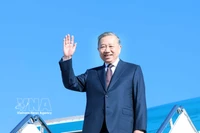 Церемония проводов Генерального секретаря То Лама в военной авиабазе Эндрюс. (Фото: ВИА)