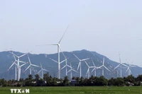 Ветроэнергетический проект на юге провинции Кханьхоа. (Фото: ВИА) 