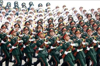 Почётный расчёт трёх видов вооруженных сил: Сухопутные войска, Военно-морские силы, Войска ПВО — ВВС. (Фото: ВИА)