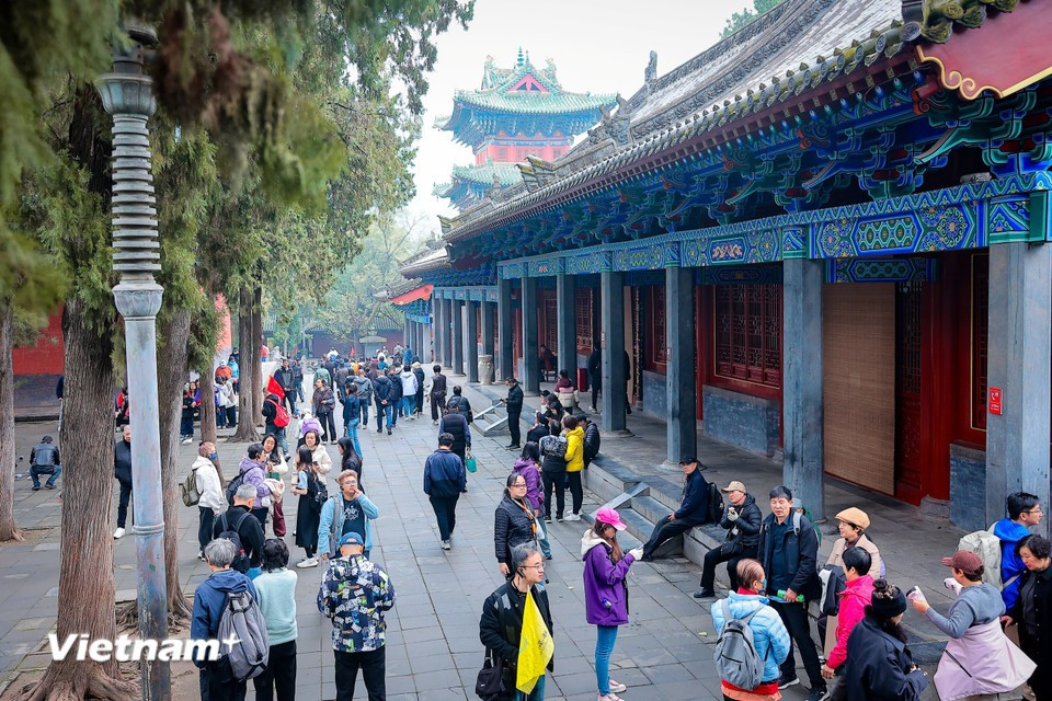 Входной билет в Шаолиньский монастырь в настоящее время стоит 80 юаней на человека, что составляет примерно 300 000 вьетнамских донгов. (Фото: Hoài Nam/Vietnam+)