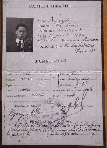 Удостоверение личности Нгуена Ай Куока в Париже, Франция, в 1919 году (Фото: Архив)