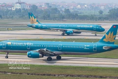 Самолёт авиакомпании Vietnam Airlines в одном из аэропортов Вьетнама. Фото: Vietnam+.