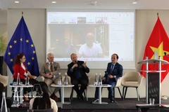 Выступающие на одной из дискуссионных сессий. Фото: ВИА.