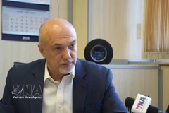 Доктор Олег Германович Румянцев даёт интервью Вьетнамскому Информационному Агентству в России. Фото: ВИА.