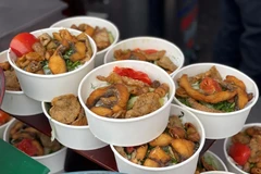 Фирменное блюдо бун ка Хайфона на Весенней ярмарке 2026. Фото: ВИА.