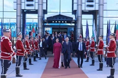 Церемония проводов Генерального секретаря То Лама и его супруги в международном аэропорту Софии. Фото: ВИА.