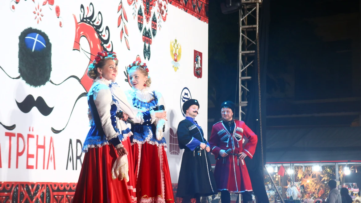 Выступление популярного Московского казачьего хора и ансамбля «Матрена Арт». Фото: ВИА.