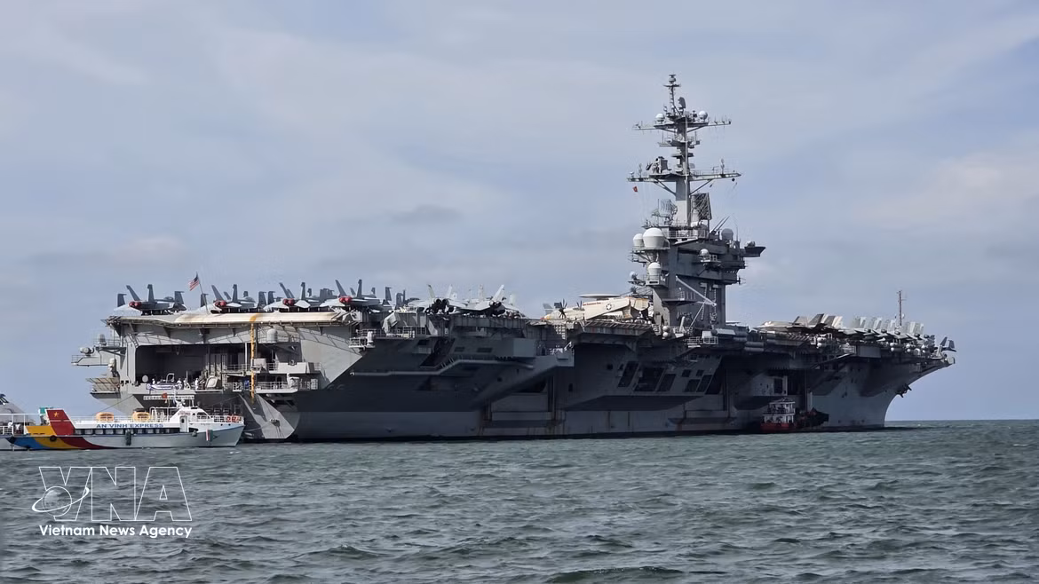 Авианосец Военно-морских сил США. Фото: ВИА