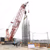 Установка арматурного каркаса с использованием установки для сооружения диафрагменных стен на подземной станции ST10 («Фам Ван Бать») в рамках проекта линии метро №2 (Бентхань — Тхамлыонг). Фото: ВИА.