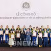 Компания Vietnam Report объявила рейтинг 50 самых авторитетных и эффективных публичных компаний (VIX50), а также рейтинги Top 10 и Top 5 наиболее авторитетных компаний финансового, банковского, страхового и технологического секторов 2026 года. Фото: Bnews/ВИА.