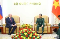 Генерал армии Нгуен Тан Кыонг принял Александра Вячеславовича Куренкова. (Фото: qdnd.vn).