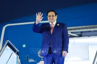 Премьер-министр Фам Минь Тьинь завершил рабочую поездку в Лаос. (Фото: ВИА).