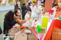 Посредством ярмарки предприятия и местные органы власти успешно представили продукцию, связанную с географическими указаниями, а также с культурными историями и региональной самобытностью. (Фото: ВИА)