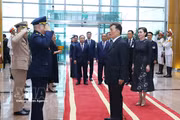 Церемония встречи Короля Таиланда Махи Вачиралонгкорна Пхра Вачираклаочаоюхуа и Королевы в международном аэропорту Нойбай, Ханой. Фото: Ван Дьеп — ВИА