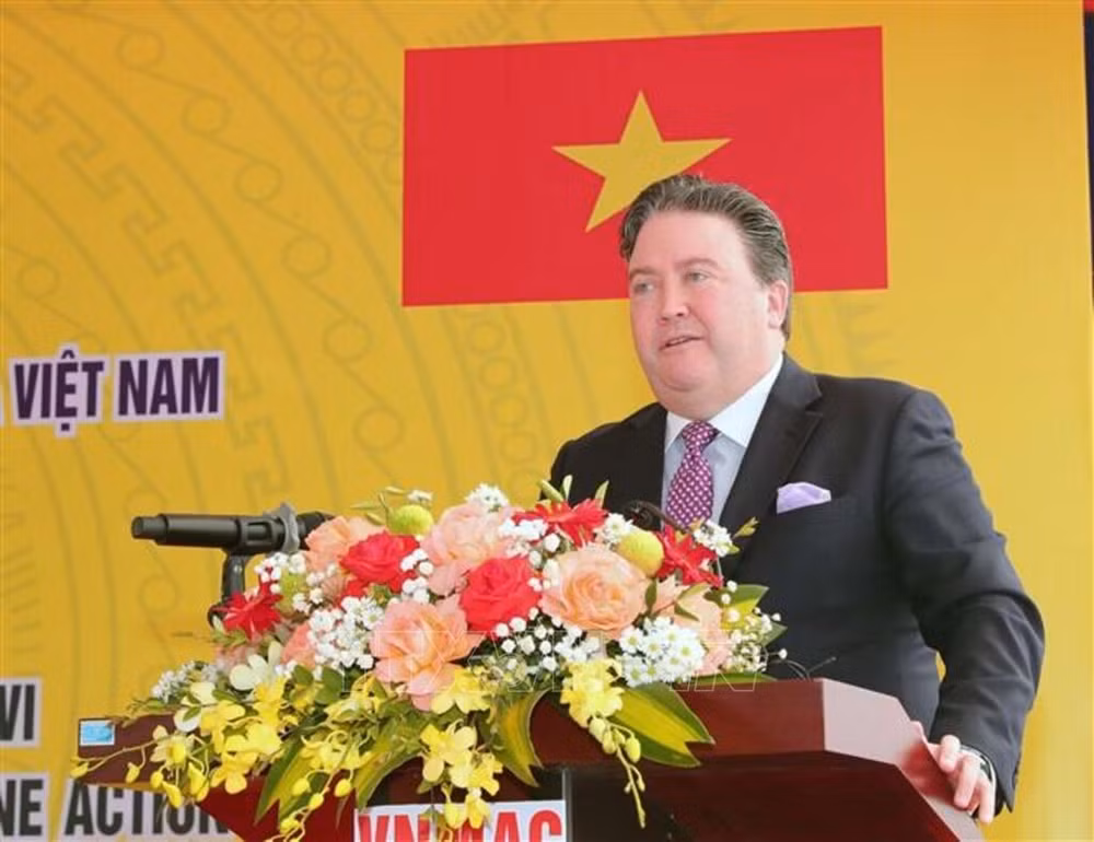 165907-vna-potal-khanh-thanh-thao-truong-huan-luyen-xu-ly-vat-lieu-no-tai-ba-vi-ha-noi-7930430.jpg