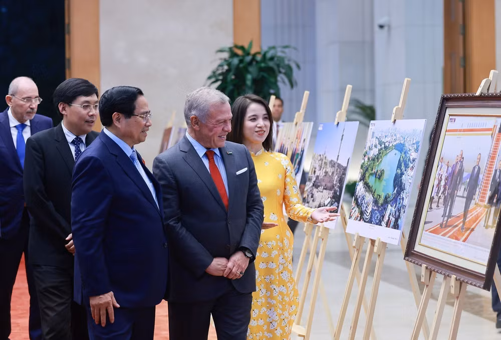 vna-potal-thu-tuong-pham-minh-chinh-hoi-kien-quoc-vuong-jordan-8403523.jpg
