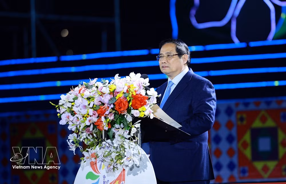vnanet-potal-thu-tuong-pham-minh-chinh-du-le-khai-mac-le-hoi-hoa-ban-nam-2026-8628032.jpg